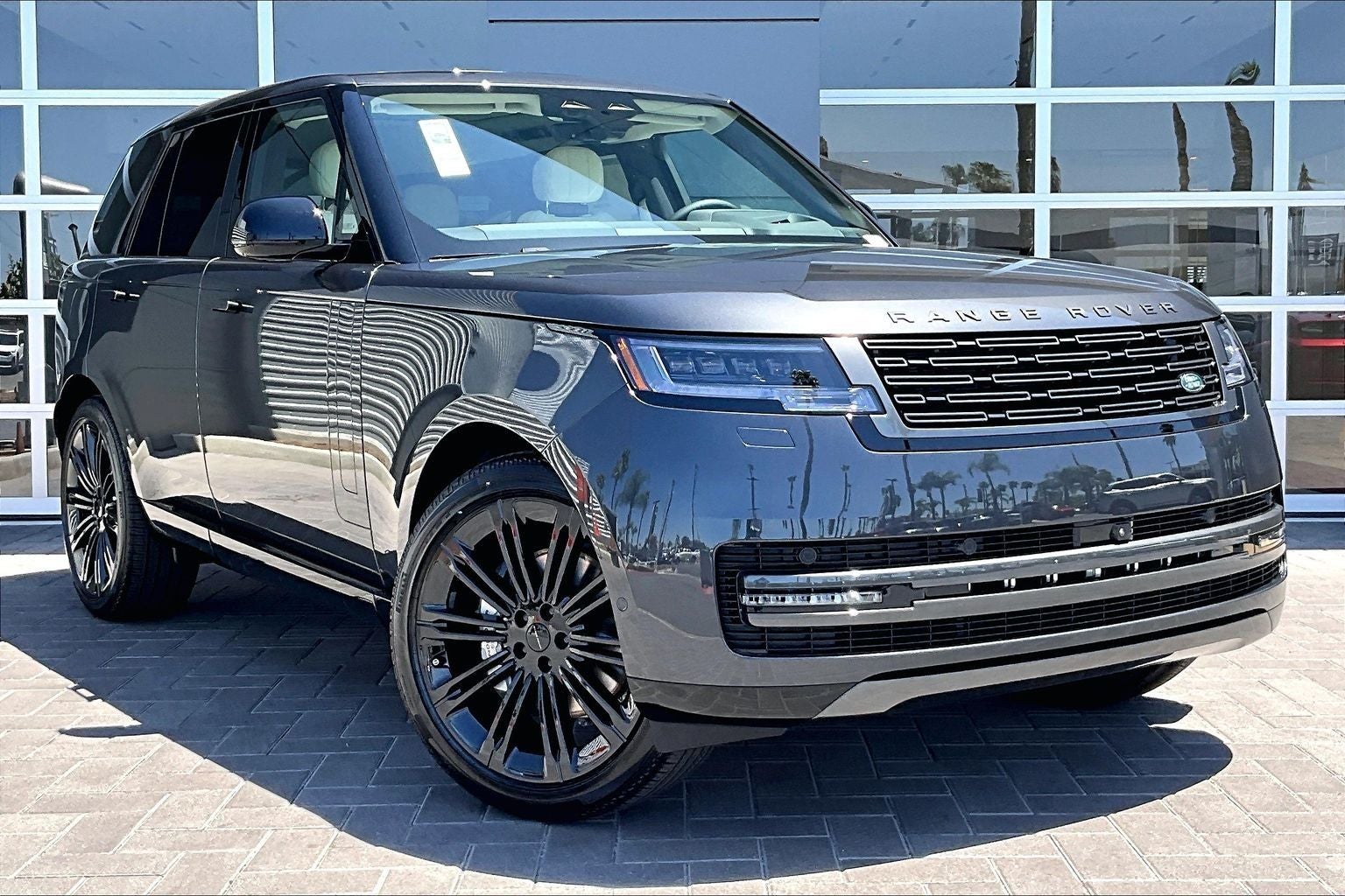 2026 Land Rover Range Rover SE