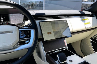2026 Land Rover Range Rover SE