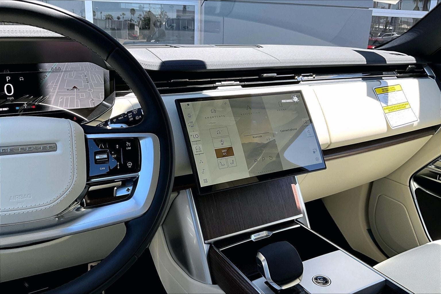 2026 Land Rover Range Rover SE