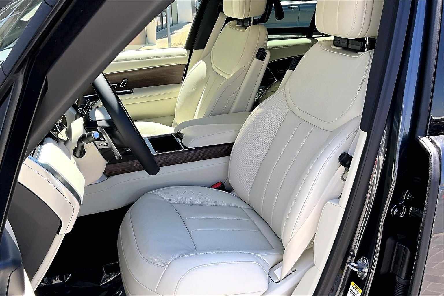 2026 Land Rover Range Rover SE