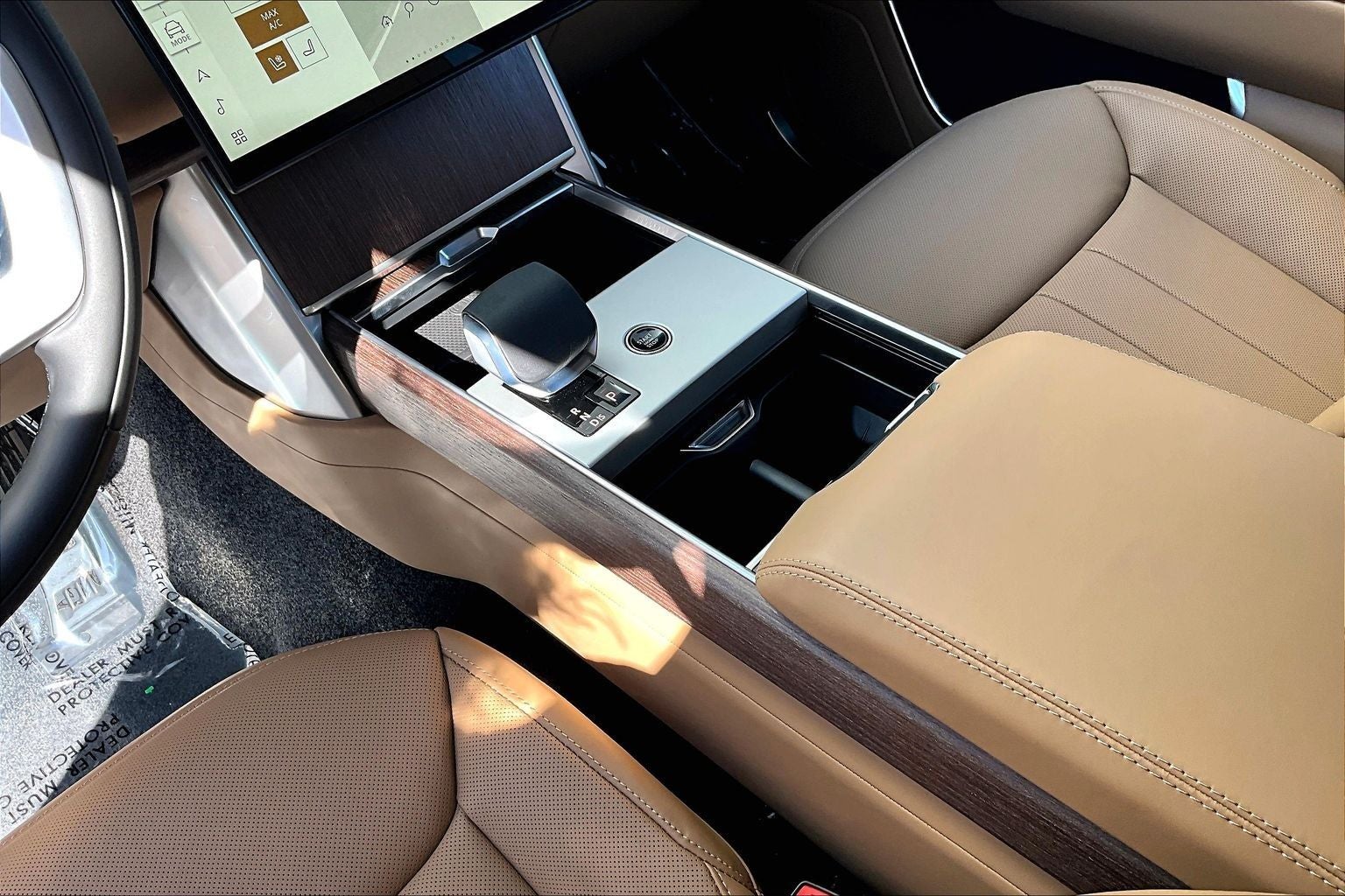 2026 Land Rover Range Rover SE