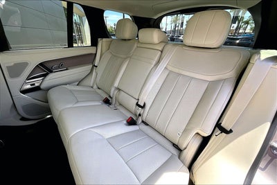 2026 Land Rover Range Rover SE