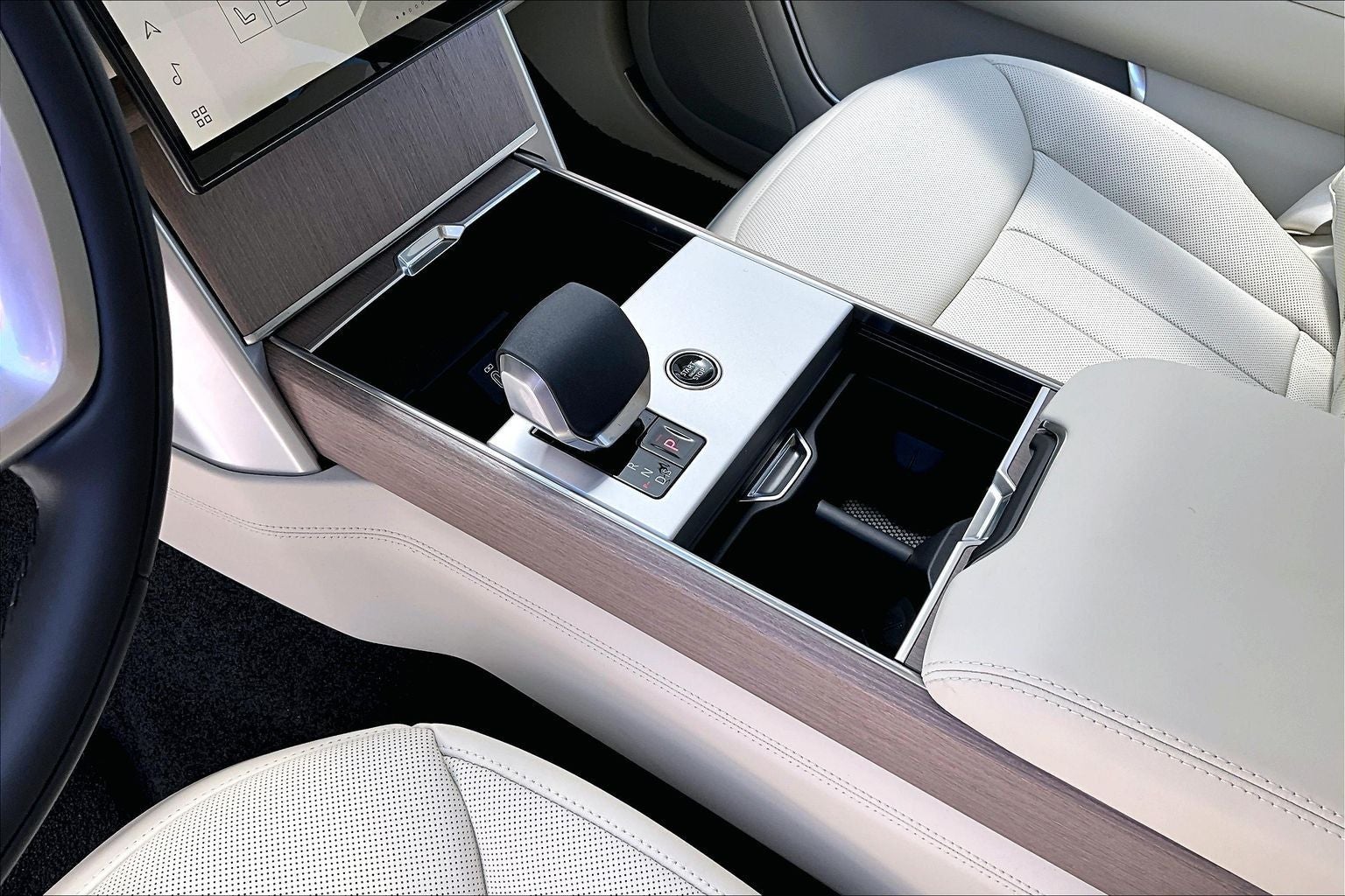 2026 Land Rover Range Rover SE