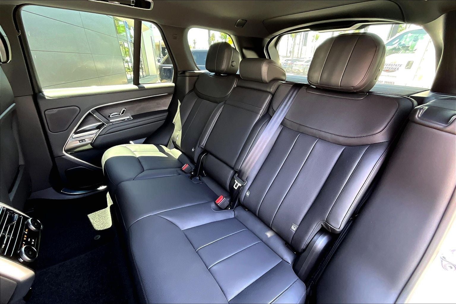 2026 Land Rover Range Rover SE