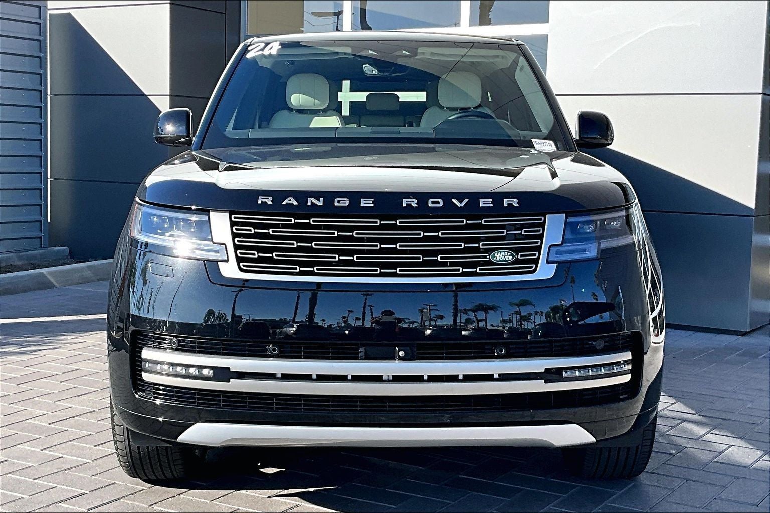 2024 Land Rover Range Rover SE