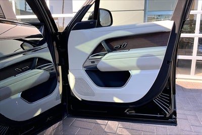 2024 Land Rover Range Rover SE