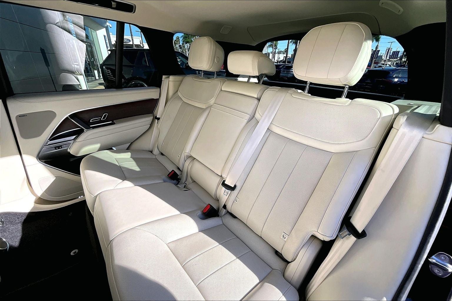 2024 Land Rover Range Rover SE