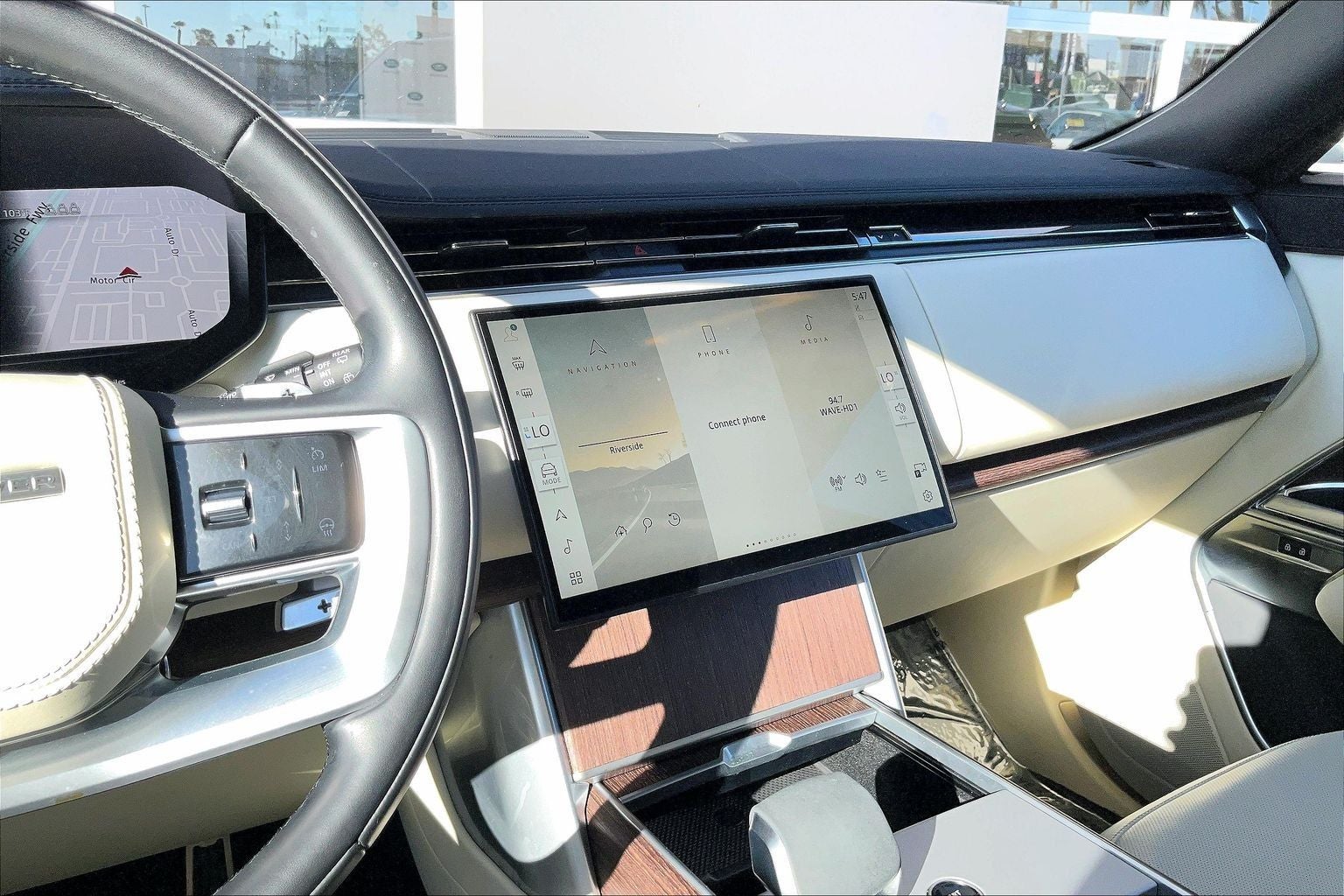 2024 Land Rover Range Rover SE