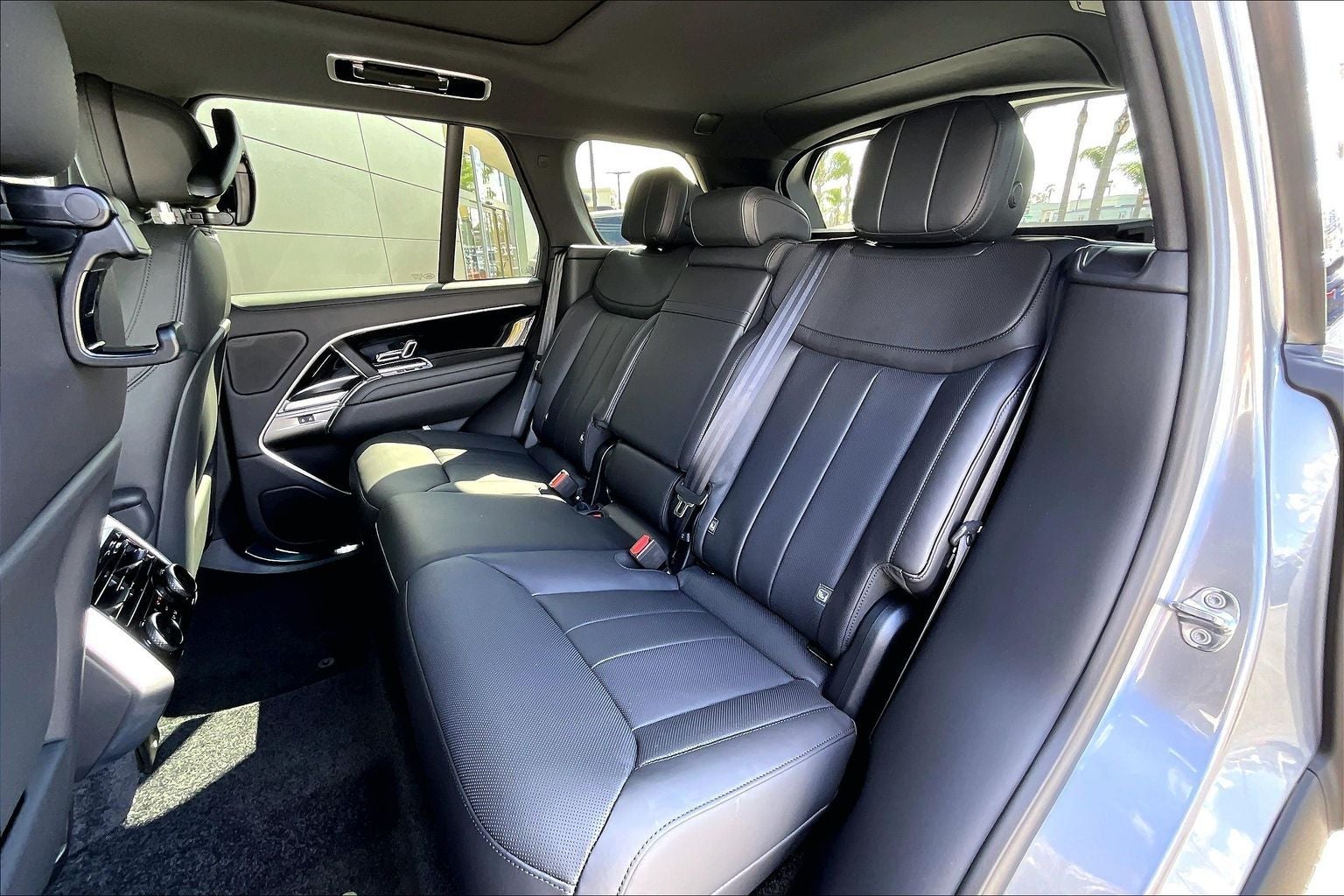 2026 Land Rover Range Rover SE