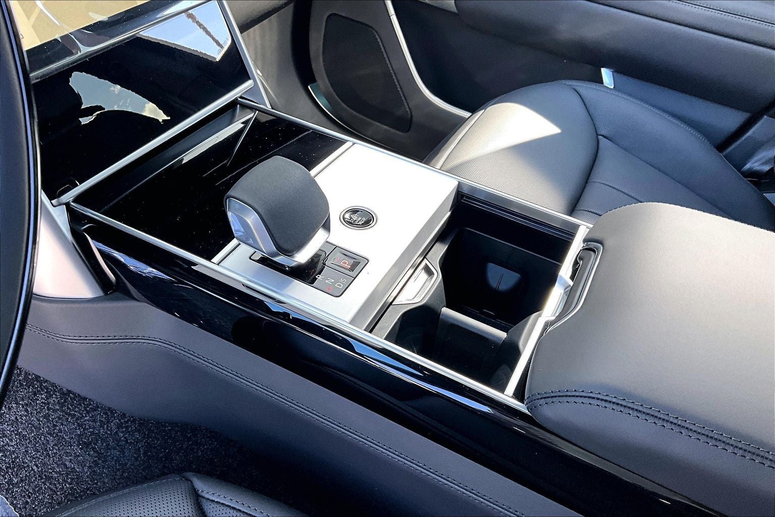 2026 Land Rover Range Rover SE