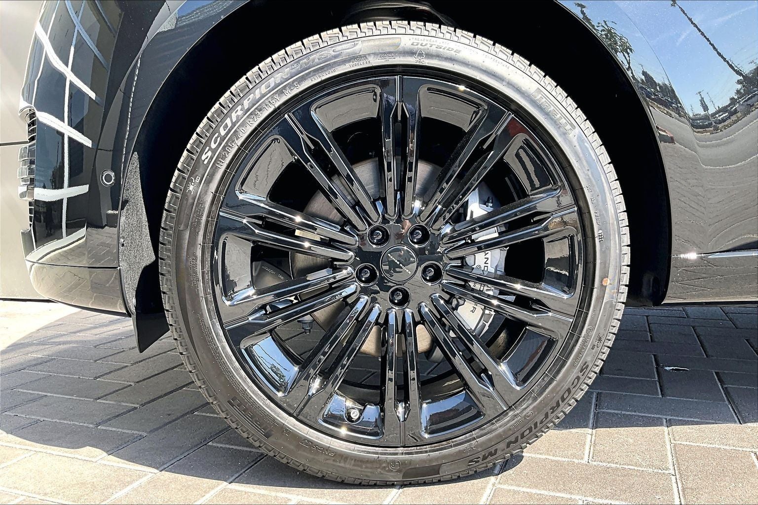 2026 Land Rover Range Rover SE