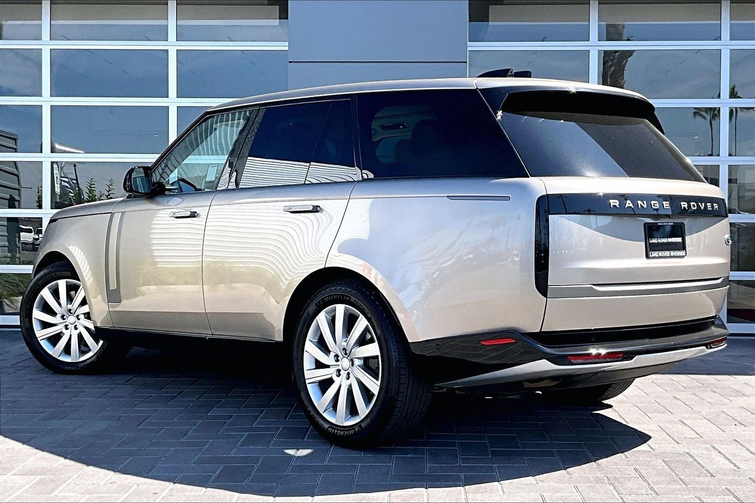 2023 Land Rover Range Rover SE