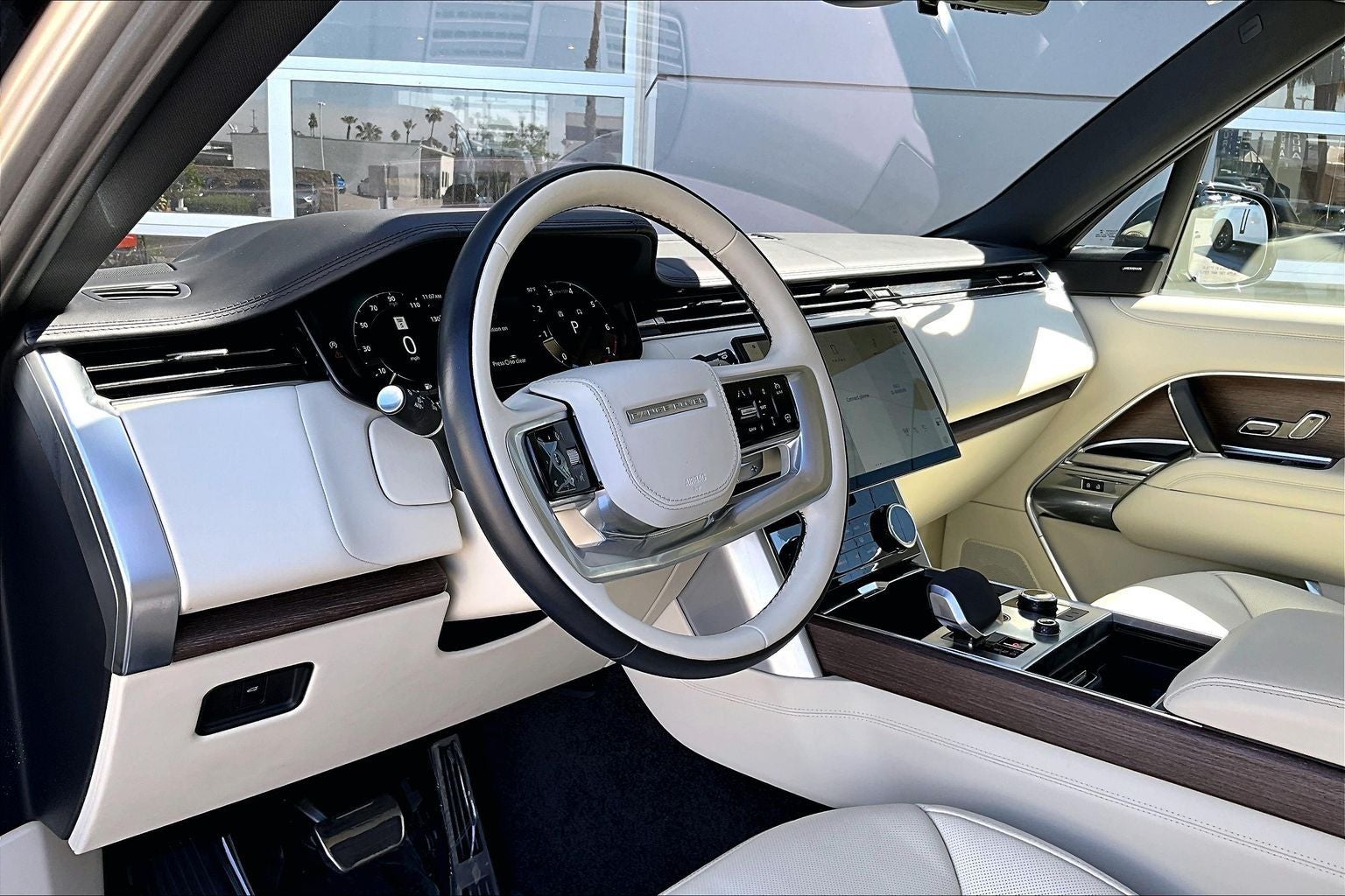 2023 Land Rover Range Rover SE