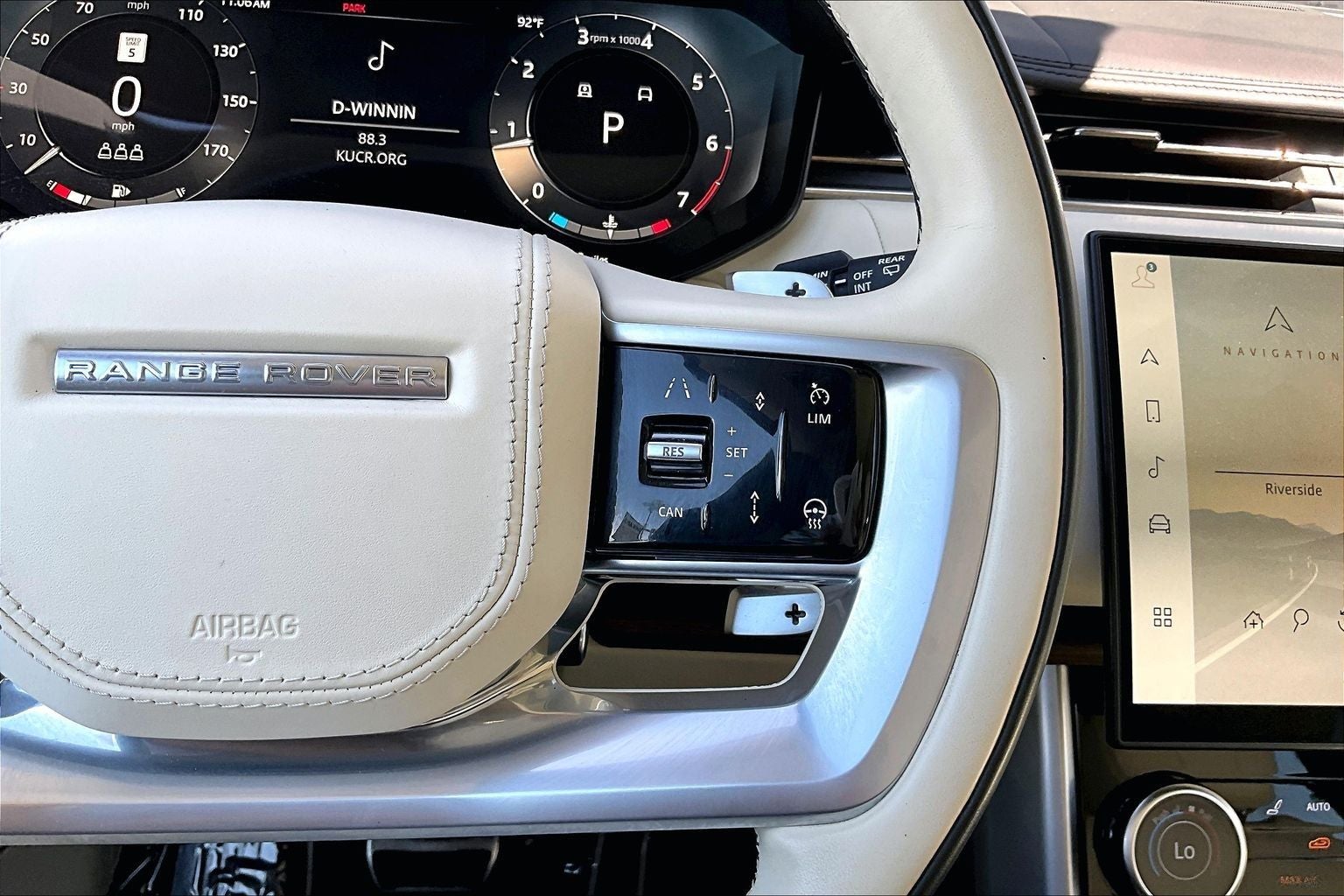 2023 Land Rover Range Rover SE