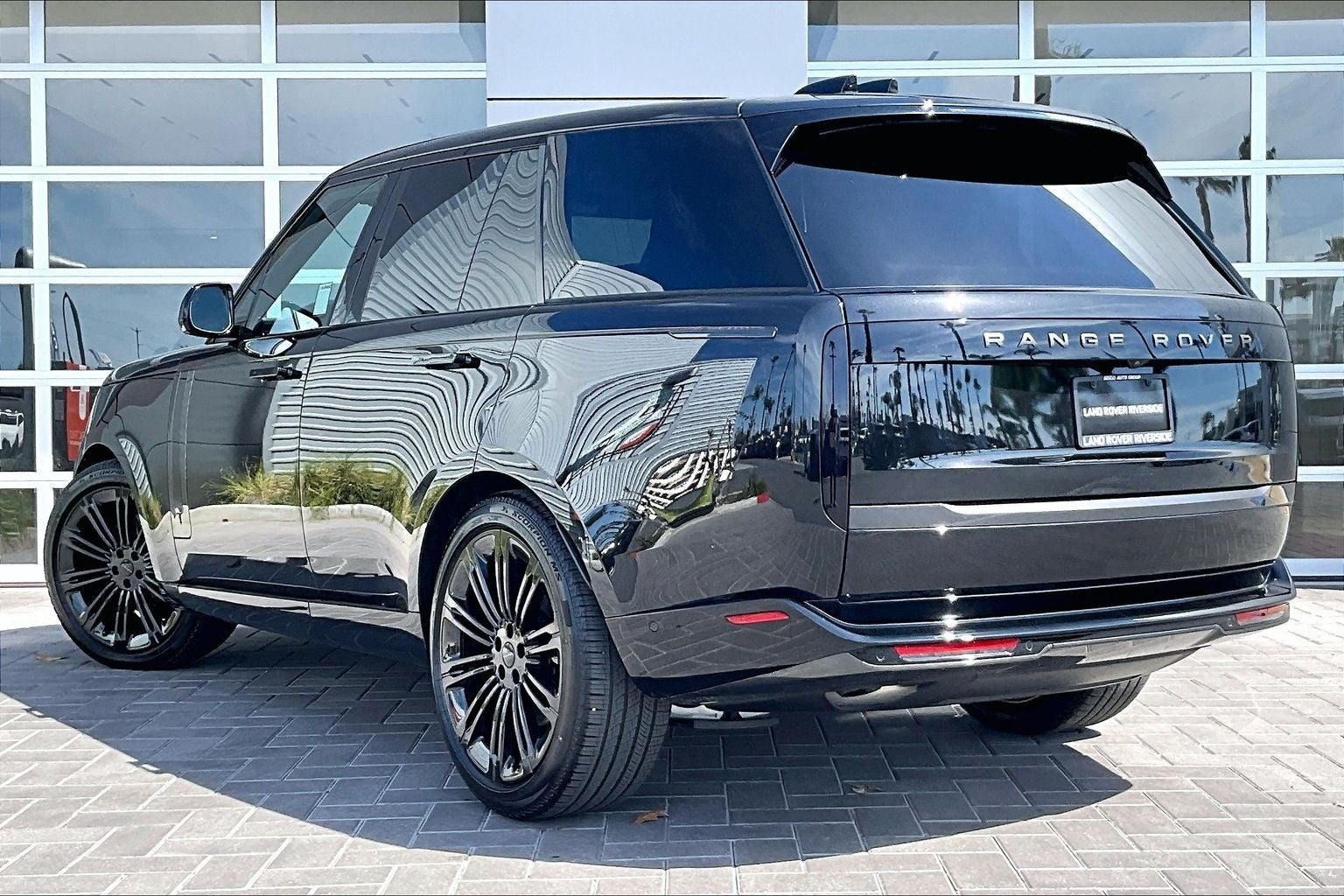 2026 Land Rover Range Rover SE