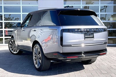 2026 Land Rover Range Rover SE