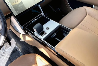 2026 Land Rover Range Rover SE