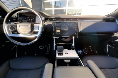 2025 Land Rover Range Rover SE