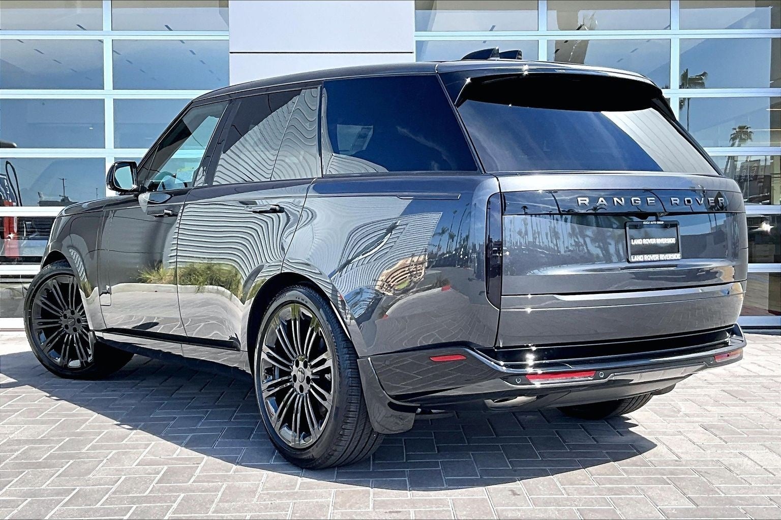 2026 Land Rover Range Rover SE