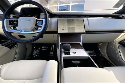 2026 Land Rover Range Rover SE