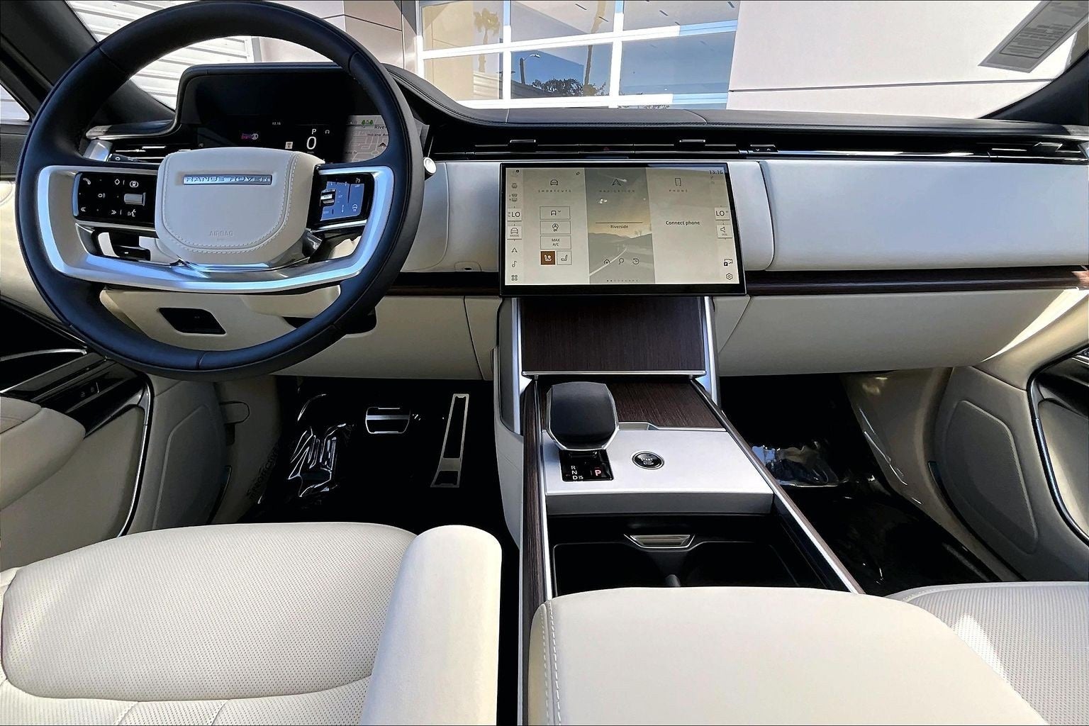 2026 Land Rover Range Rover SE