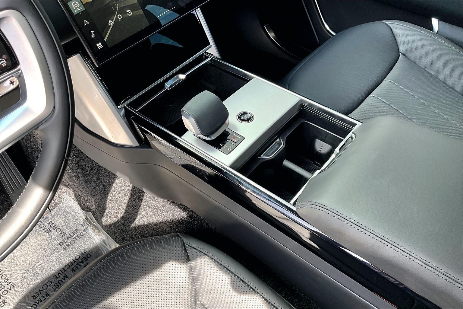 2026 Land Rover Range Rover SE