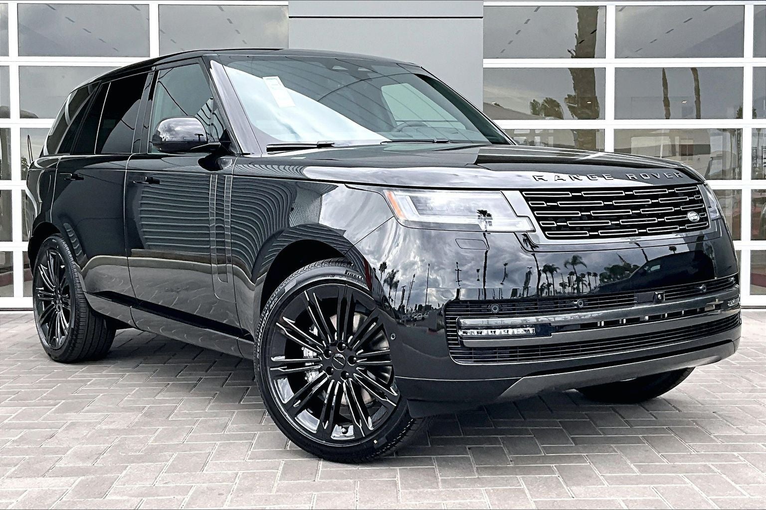 2026 Land Rover Range Rover SE