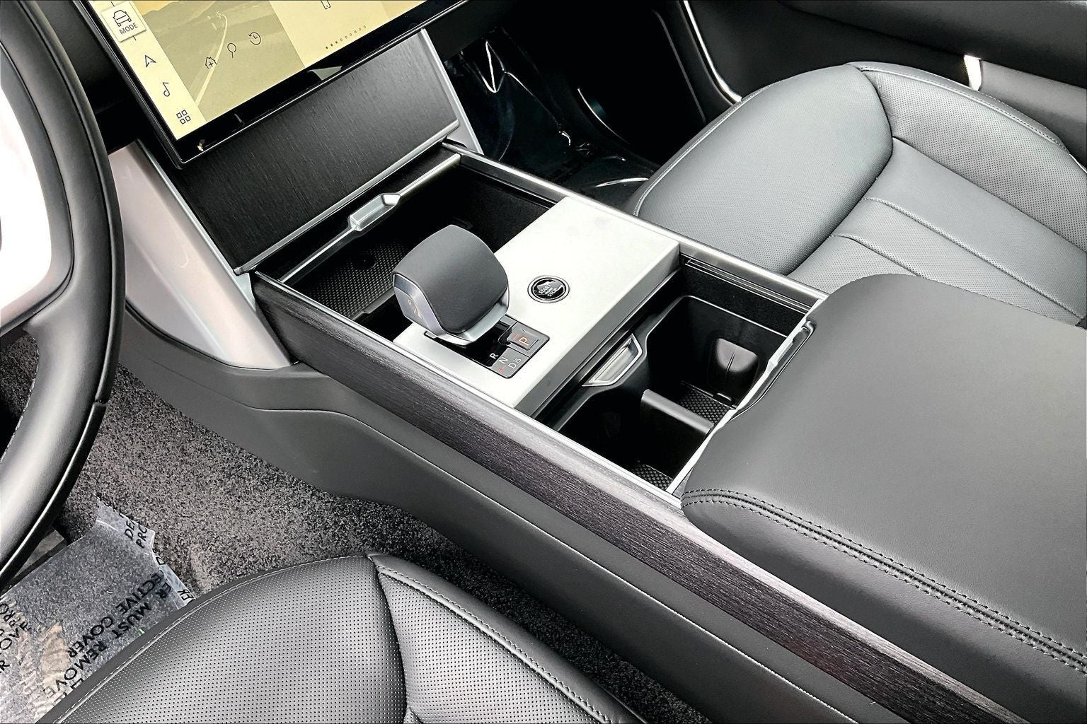 2026 Land Rover Range Rover SE