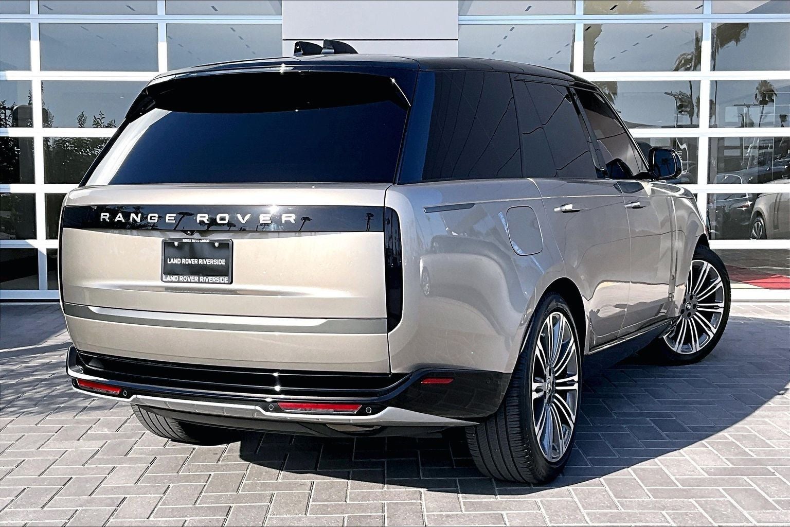 2024 Land Rover Range Rover SE