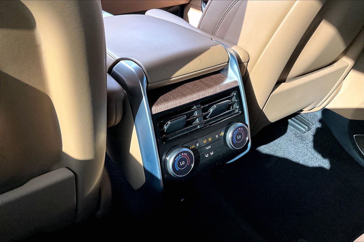 2024 Land Rover Range Rover SE