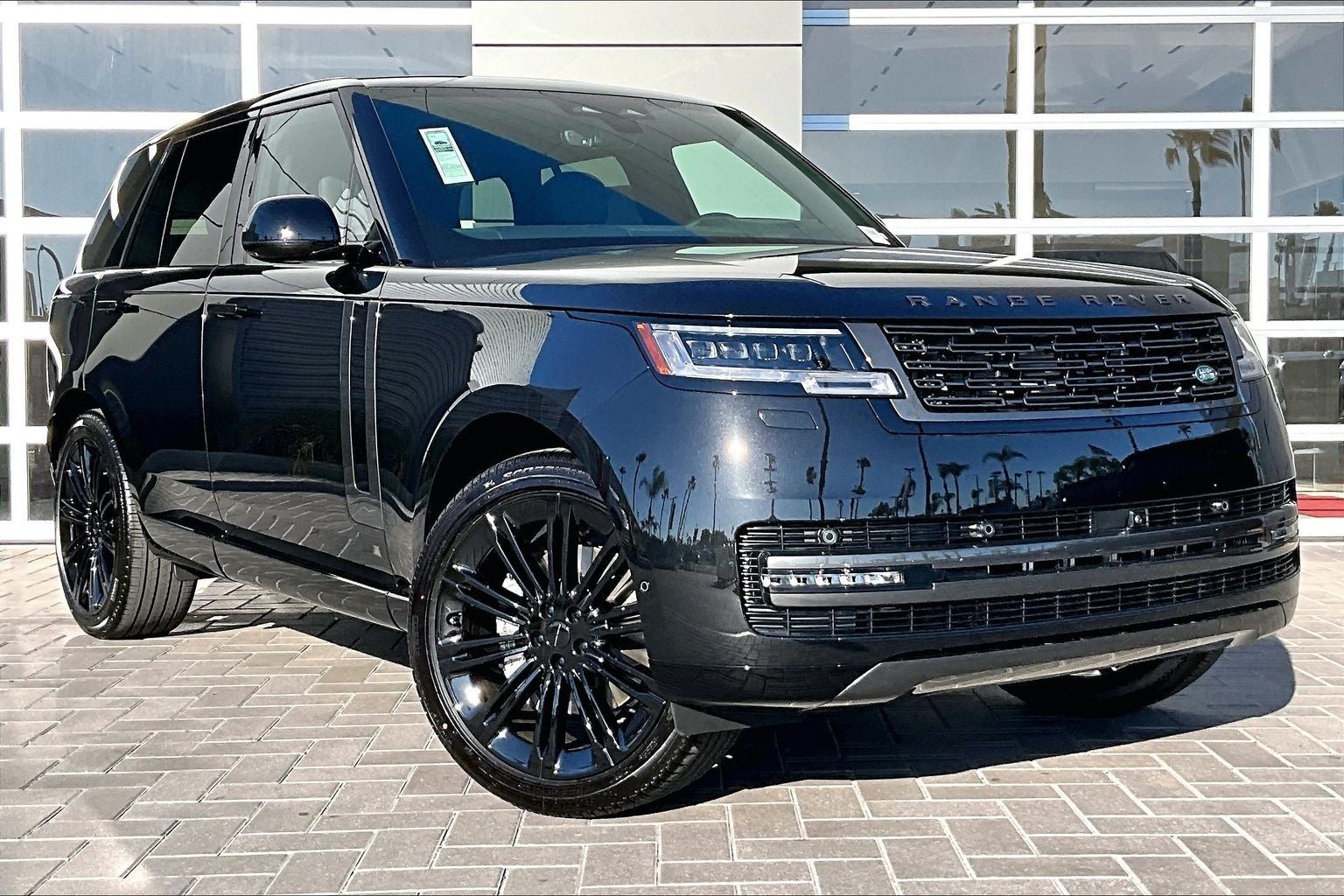2026 Land Rover Range Rover SE