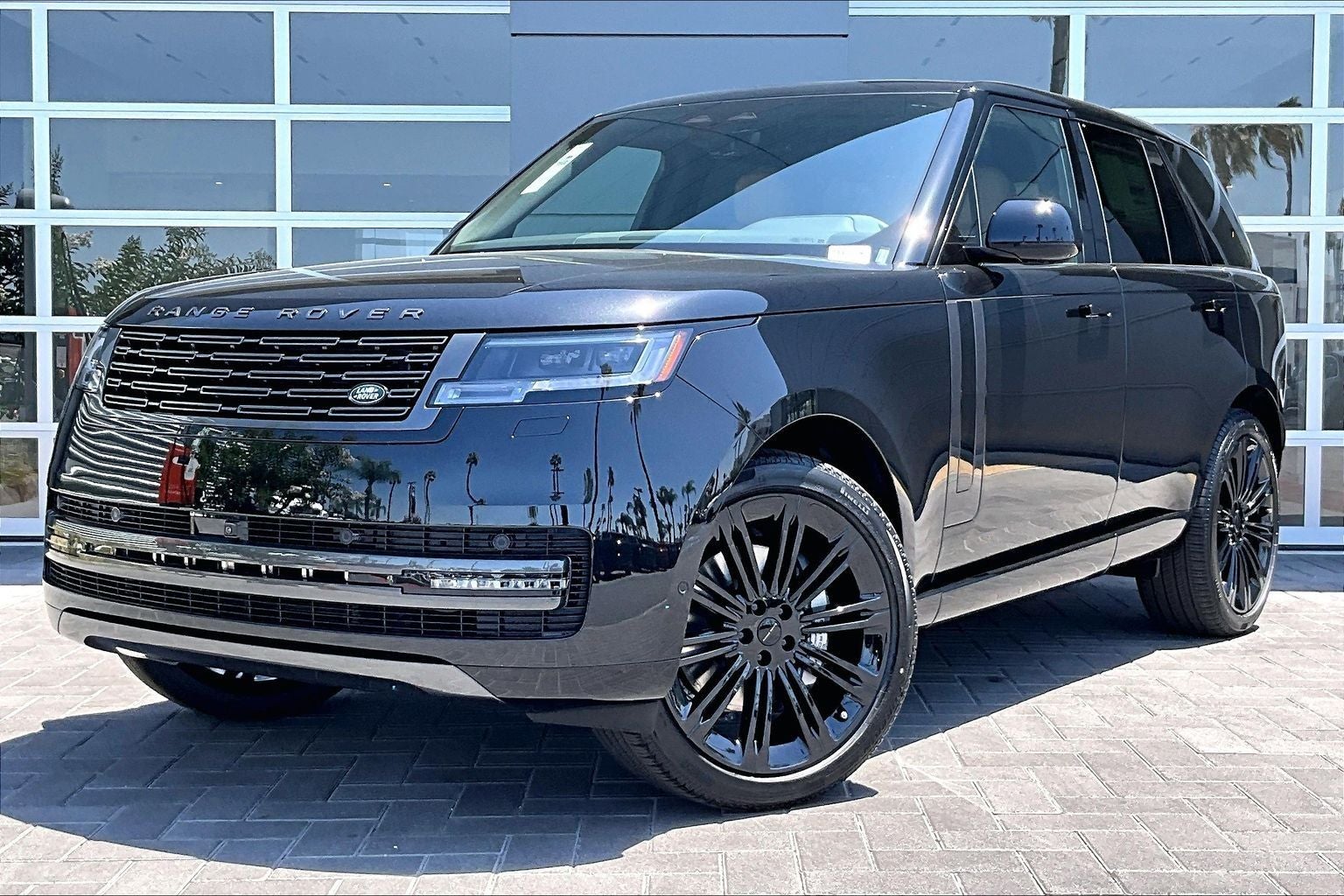 2026 Land Rover Range Rover SE