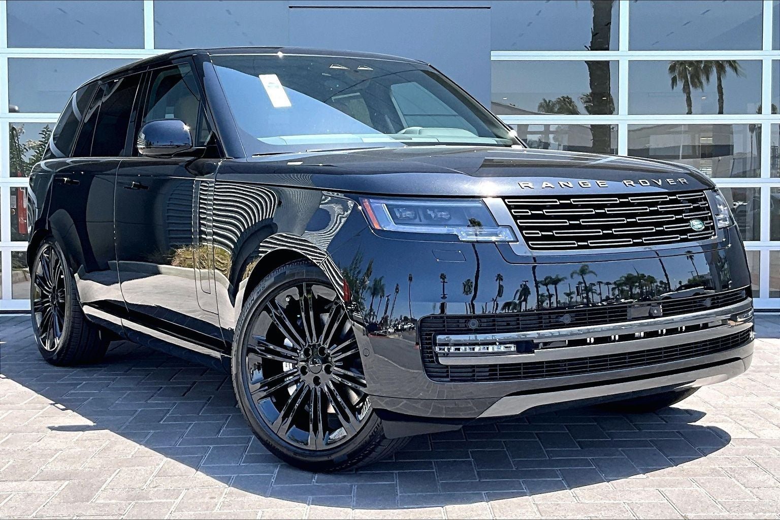 2026 Land Rover Range Rover SE