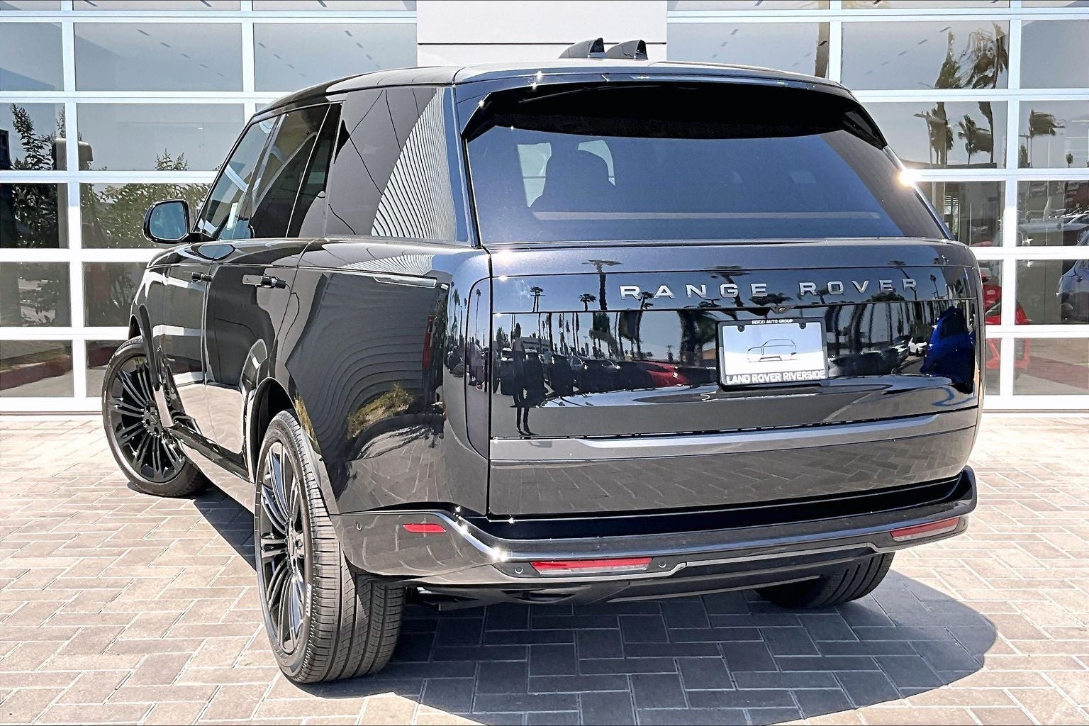 2026 Land Rover Range Rover SE