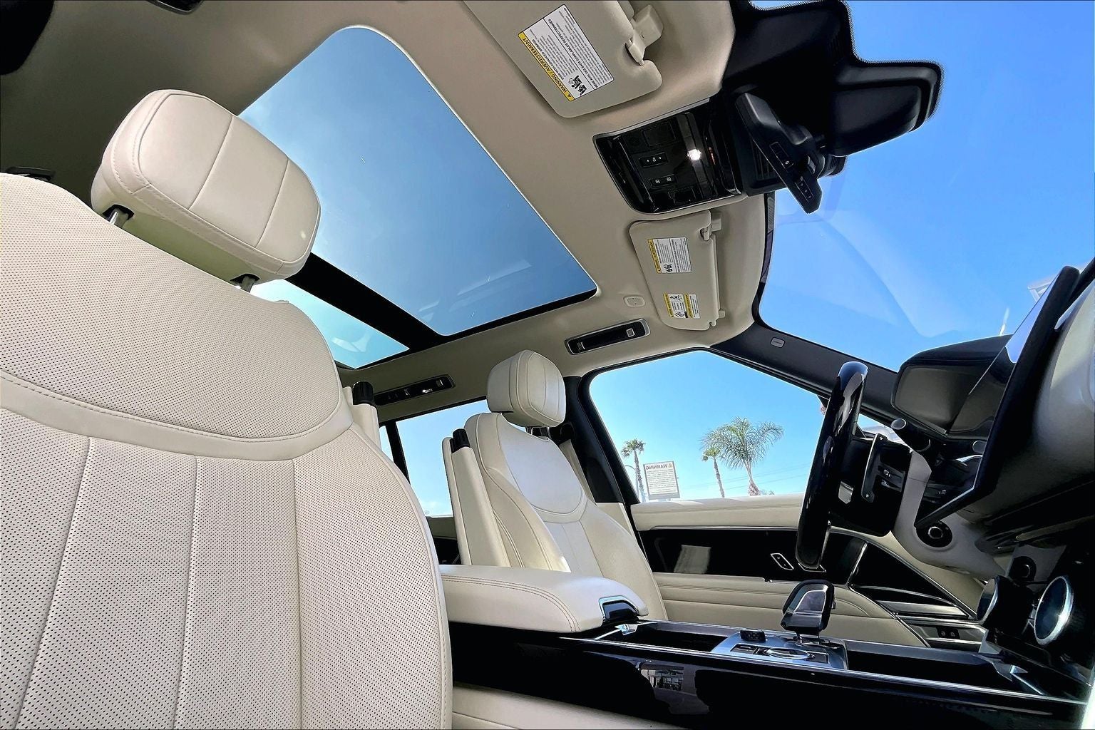 2023 Land Rover Range Rover SE LWB