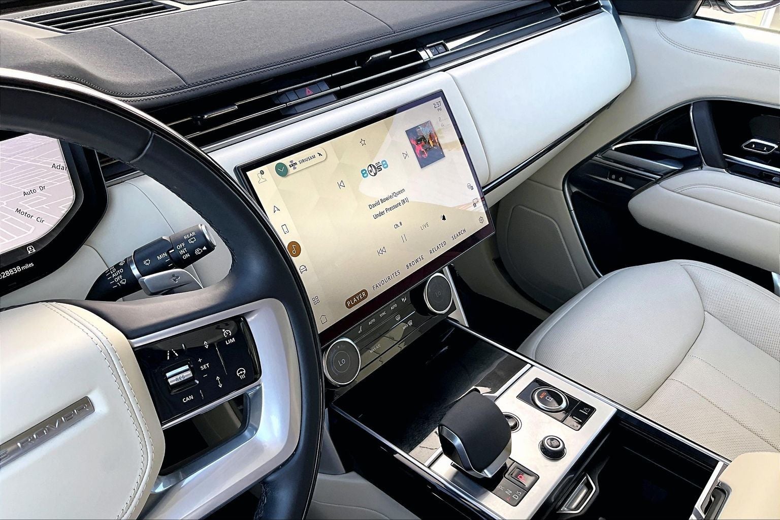 2023 Land Rover Range Rover SE LWB