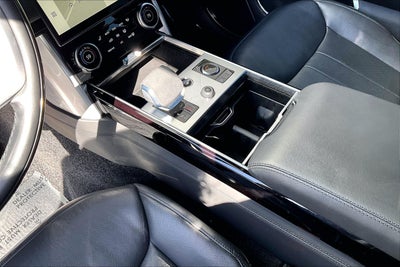 2023 Land Rover Range Rover SE LWB