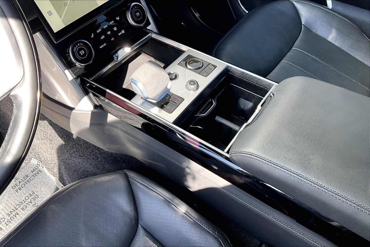 2023 Land Rover Range Rover SE LWB