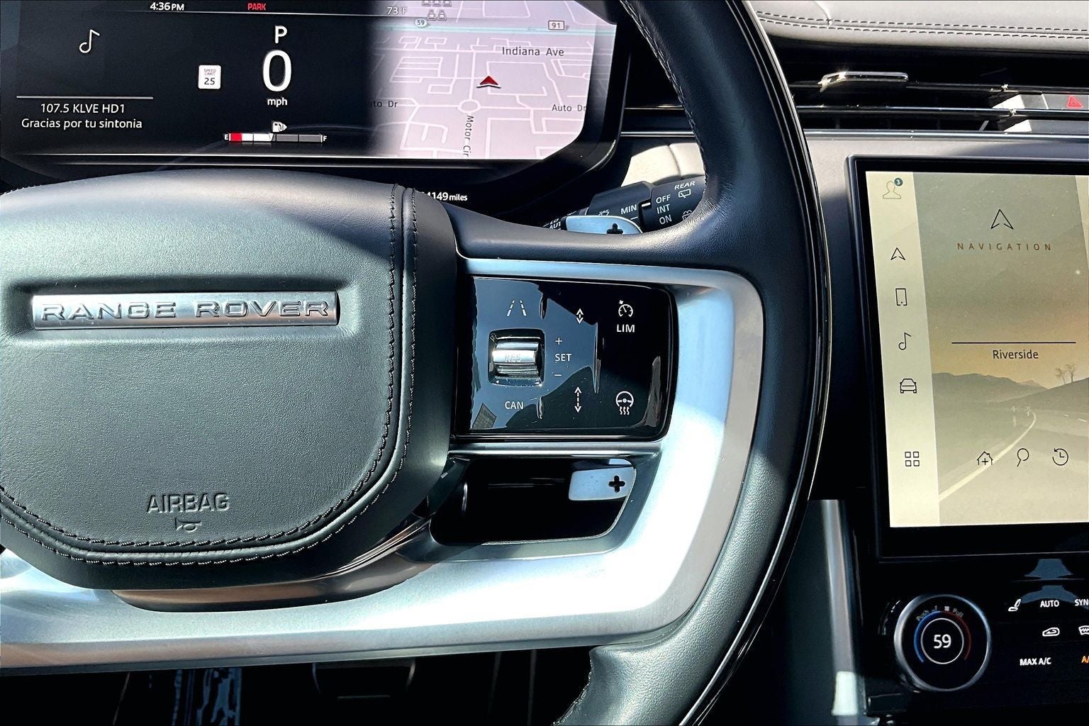 2023 Land Rover Range Rover SE LWB