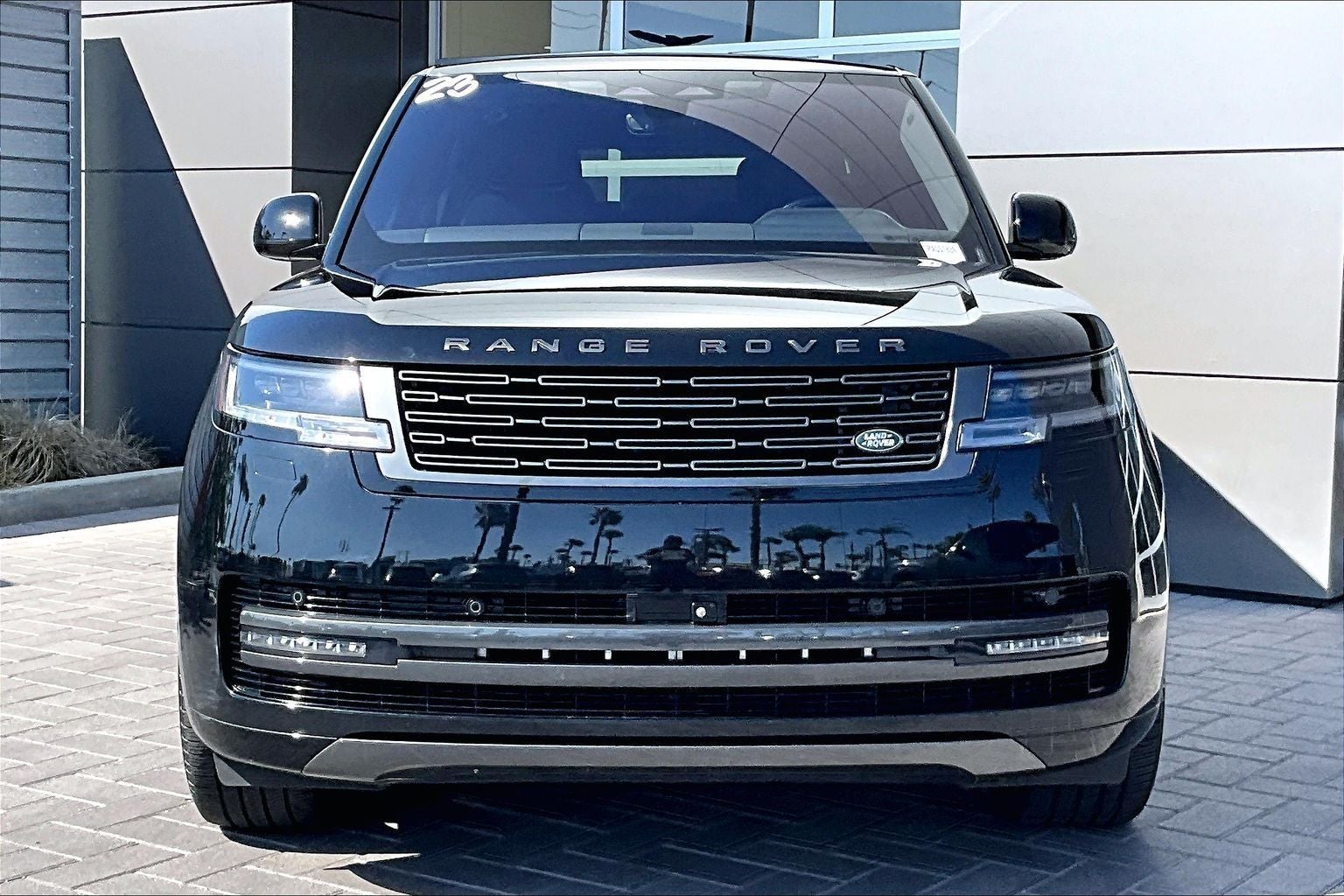 2023 Land Rover Range Rover SE LWB