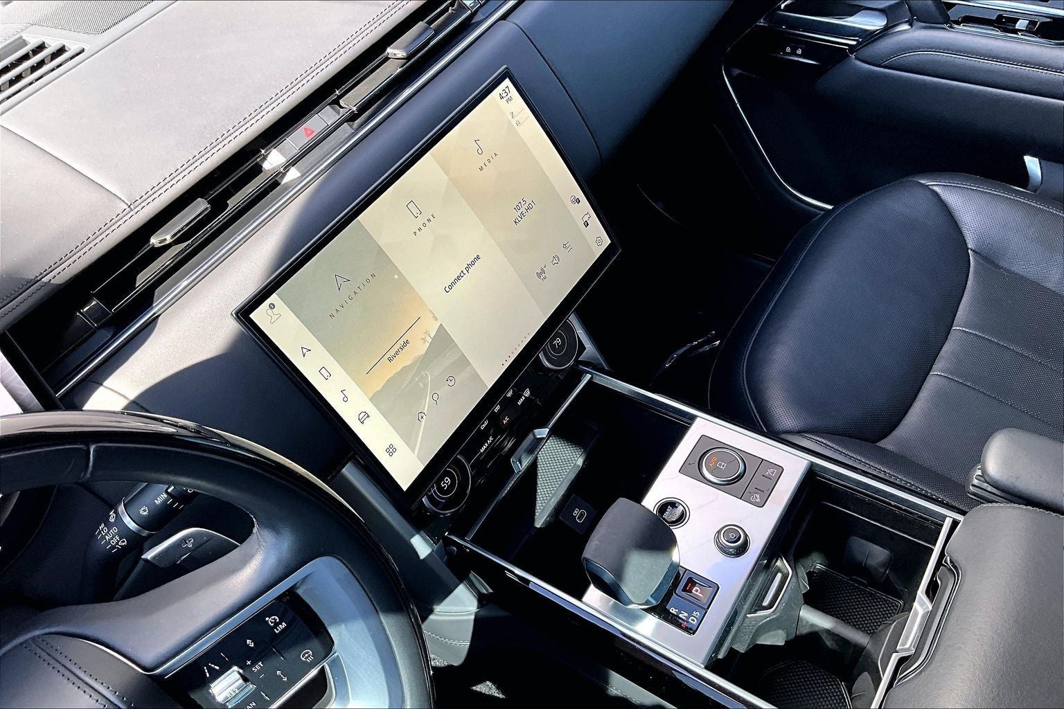2023 Land Rover Range Rover SE LWB