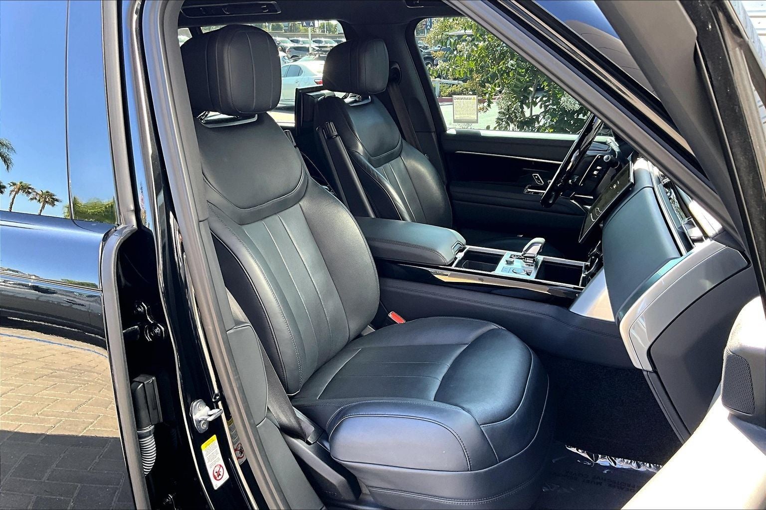 2023 Land Rover Range Rover SE LWB