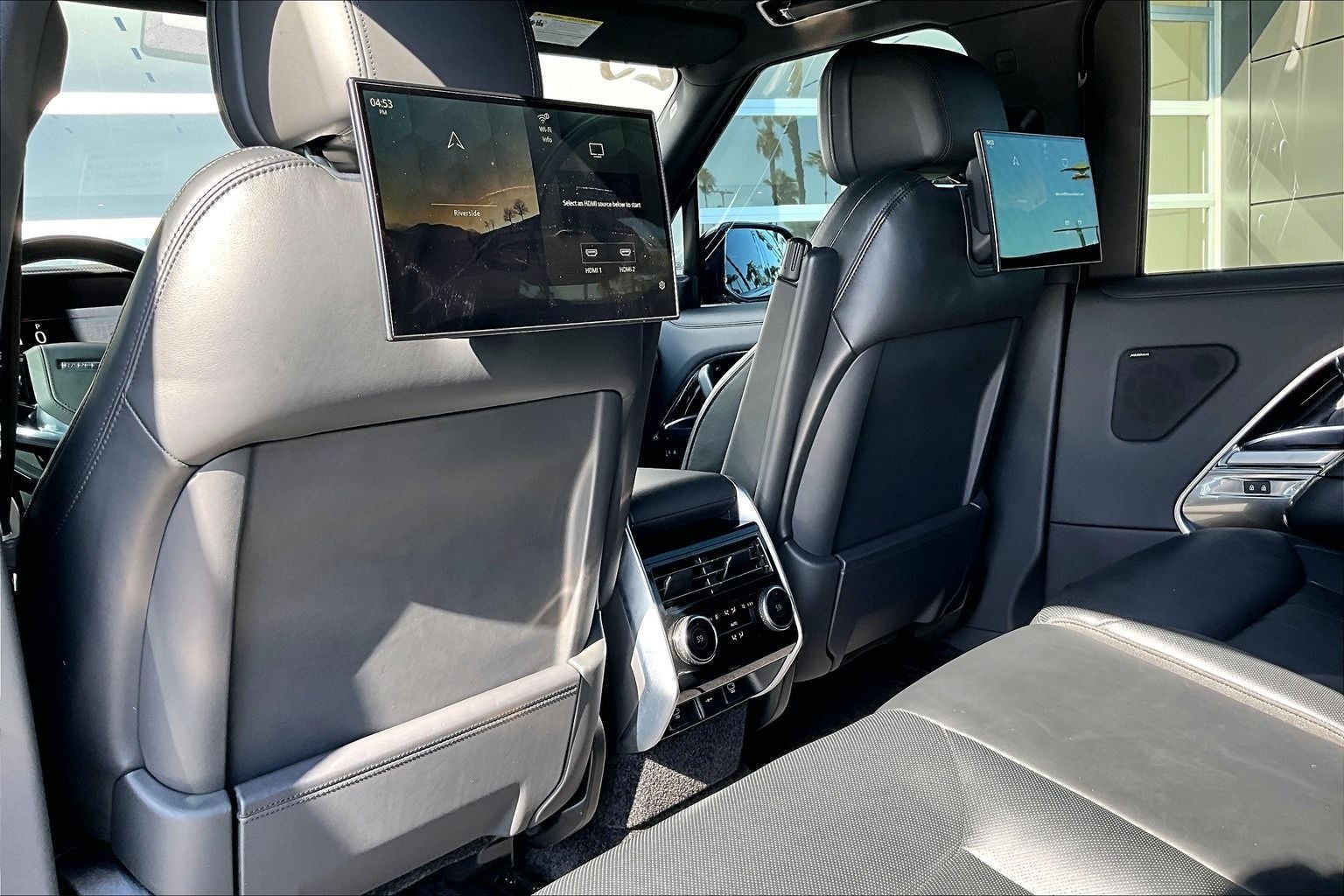 2023 Land Rover Range Rover SE LWB