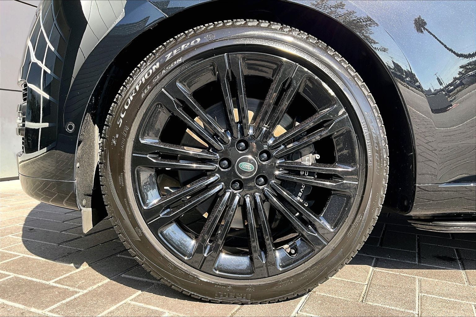 2023 Land Rover Range Rover SE LWB