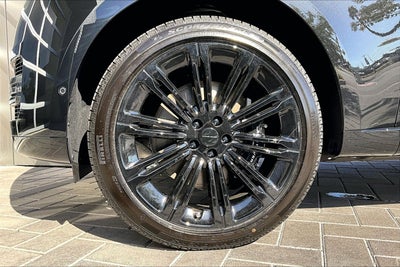 2026 Land Rover Range Rover SE LWB