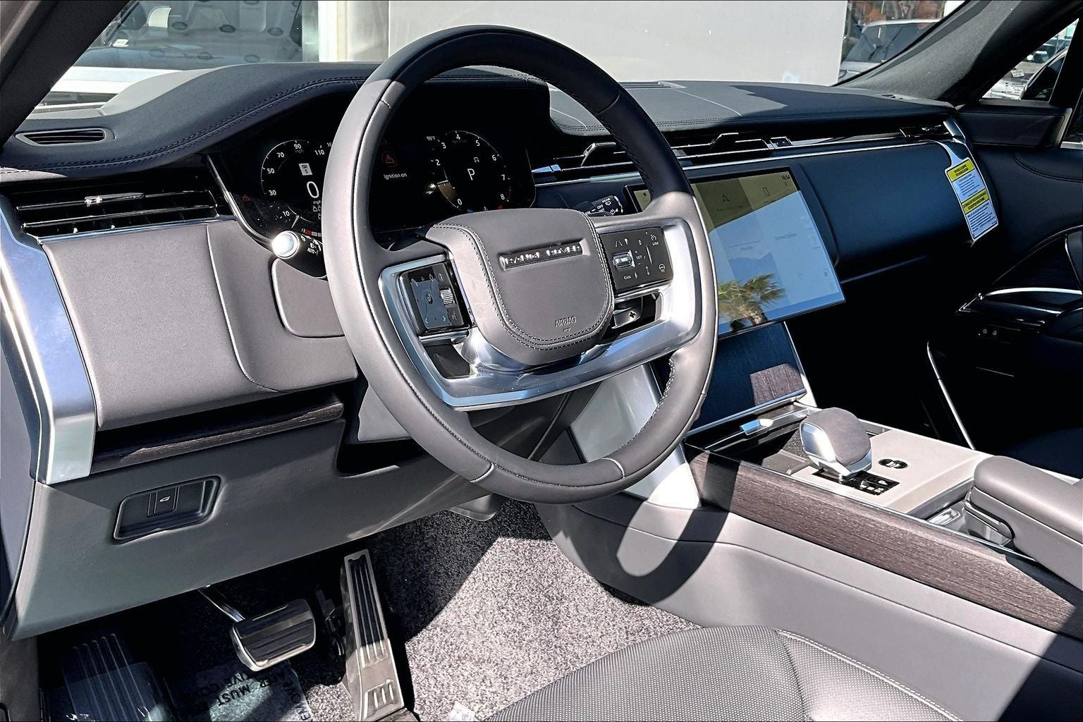 2026 Land Rover Range Rover SE LWB