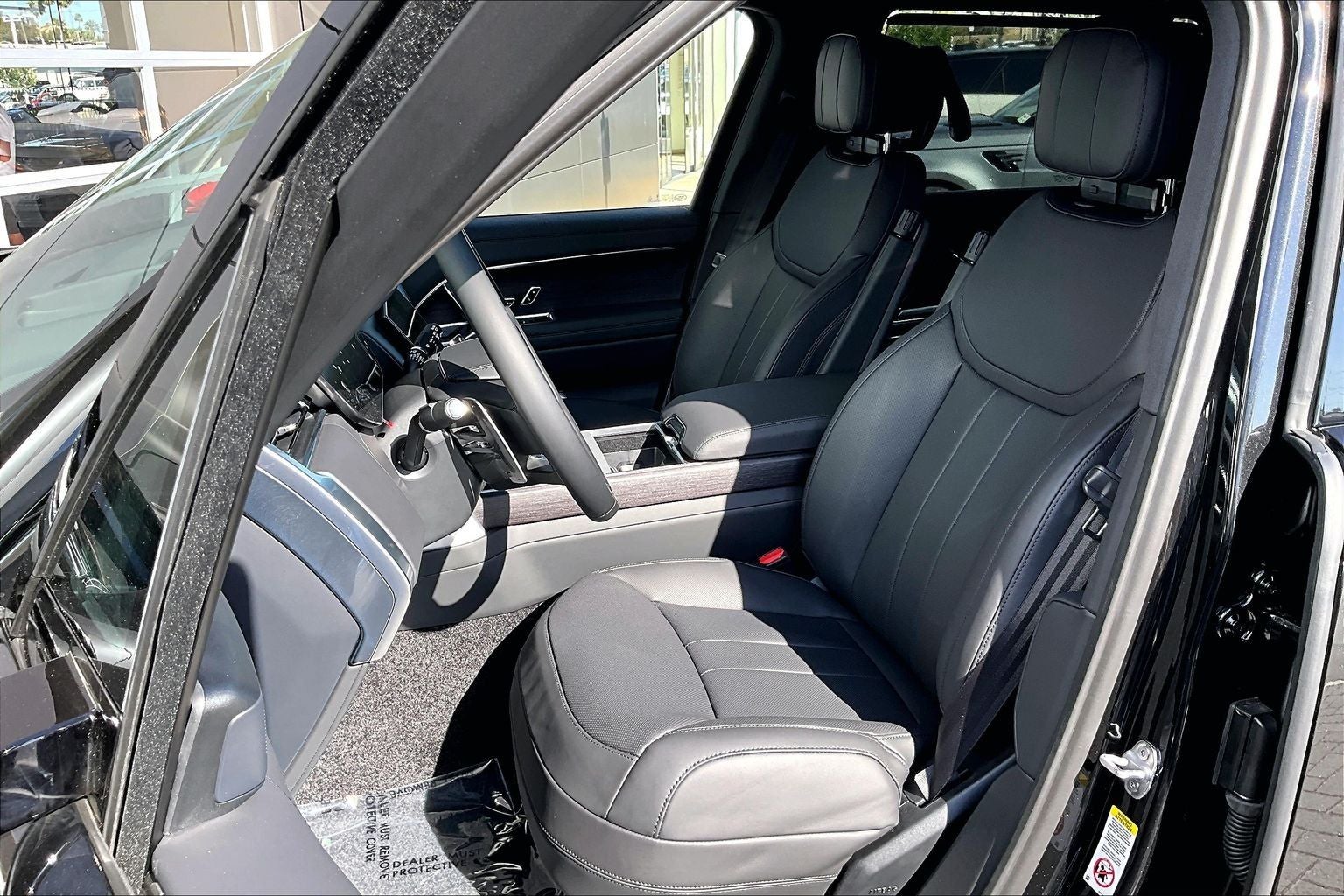 2026 Land Rover Range Rover SE LWB