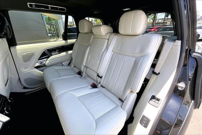 2026 Land Rover Range Rover SE LWB