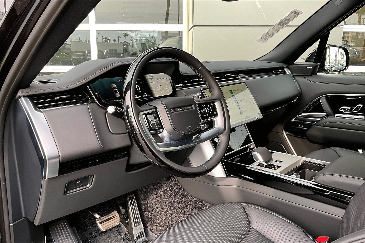 2026 Land Rover Range Rover SE LWB