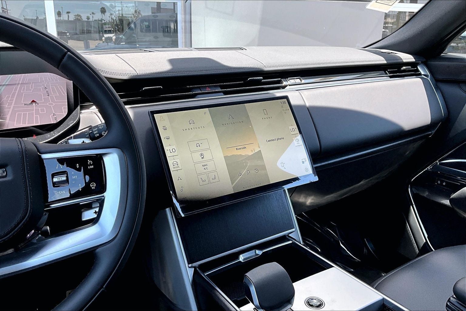 2026 Land Rover Range Rover SE LWB